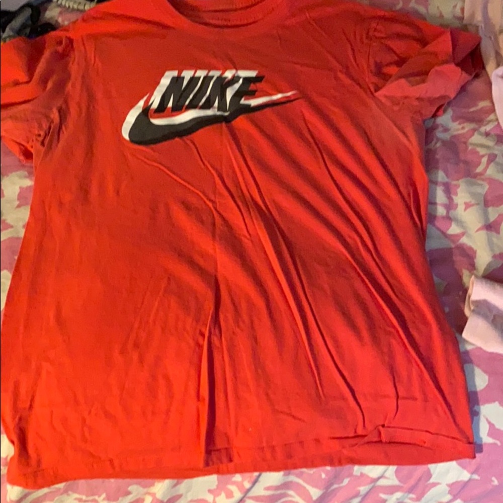 Nike T Shirt